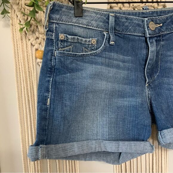TRUE RELIGION Cassie Rolled Denim Jean Shorts Size 30 - Picture 3 of 16